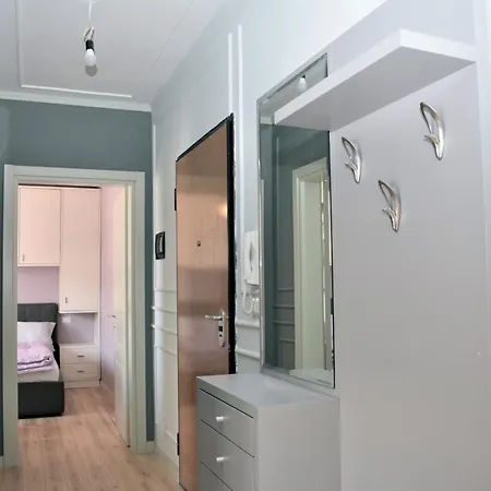 In 074 Apartment Durres